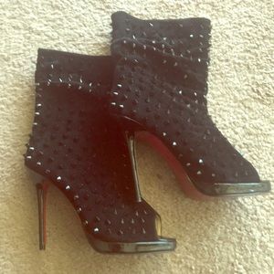 Red bottom spiked 👠
